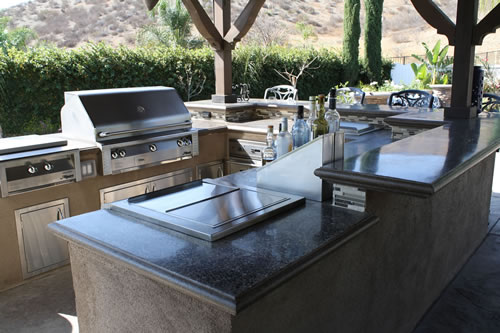 © Scott Cohen Decorative Concrete    BBQ Beverage Center Grill Embeds Outdoor Sink outdoor bar Bar seating Patio 1